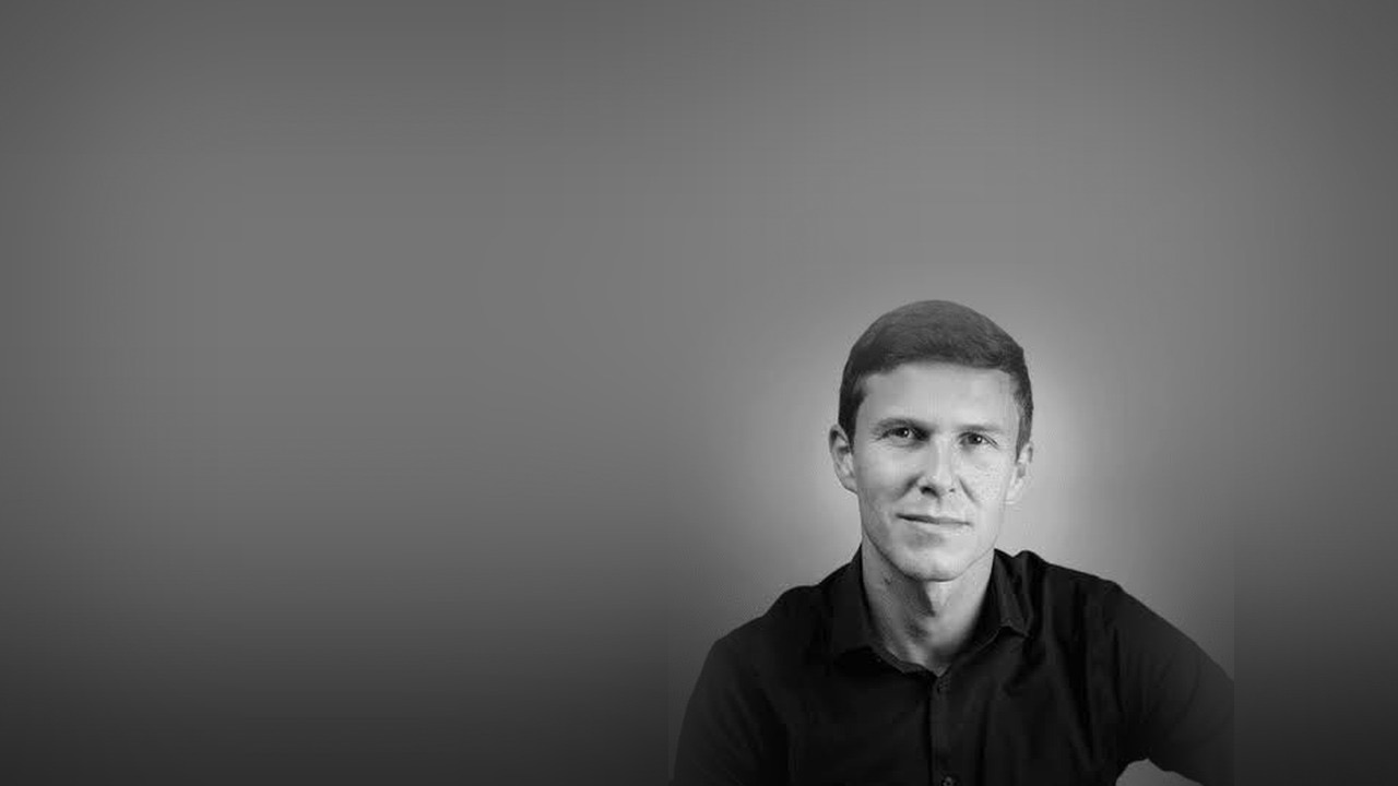 Markus Levin, studio portrait